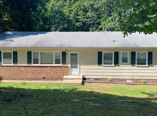 2130 Chestnut Oaks Rd, Powhatan, VA 23139