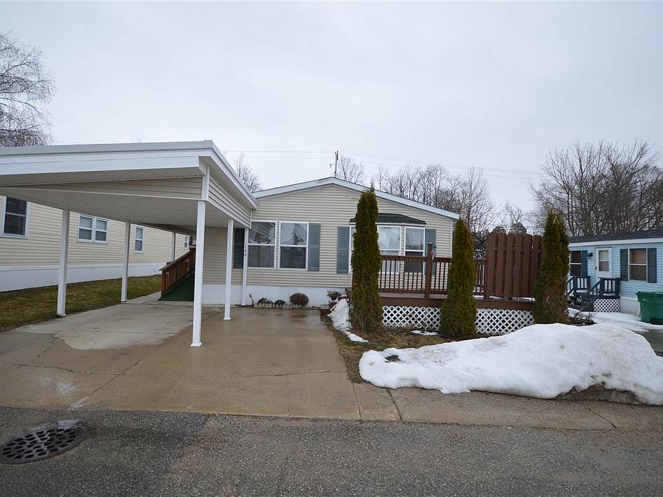 526 N Lake St Boyne City, MI, 49712 Apartments for Rent Zillow