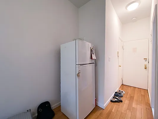 Rented by Compass | media 12