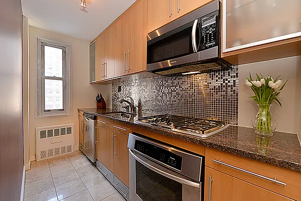 Sold by Lindsey Berger, LREB | media 3
