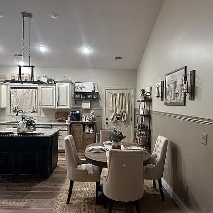 4th image of 225 Ruth Harris Ln