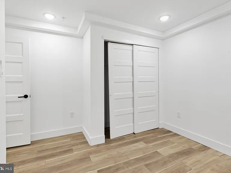 1153 N Front St #1R — Photo 24