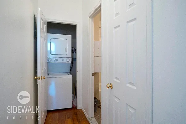 Rented by Sidewalk Realty LLC | media 15