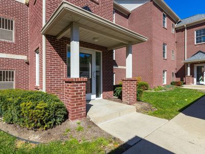 6600 Trillium Village Ln UNIT 9, Clarkston, MI, 48346