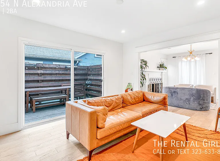 1154 N Alexandria Ave — Photo 13