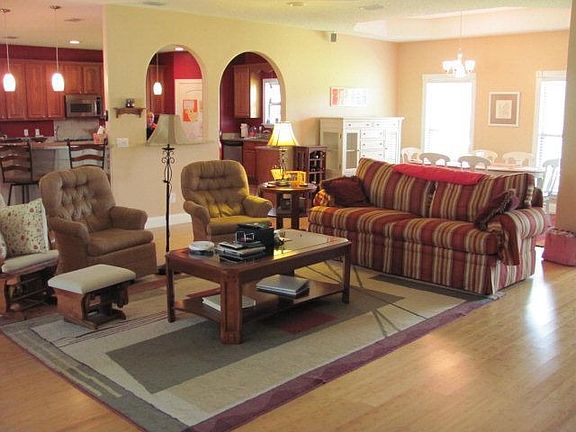 4th image of 120 Oak Hammock Dr