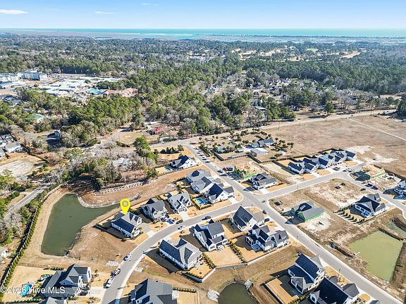 3rd image of 8277 Winding Creek Circle