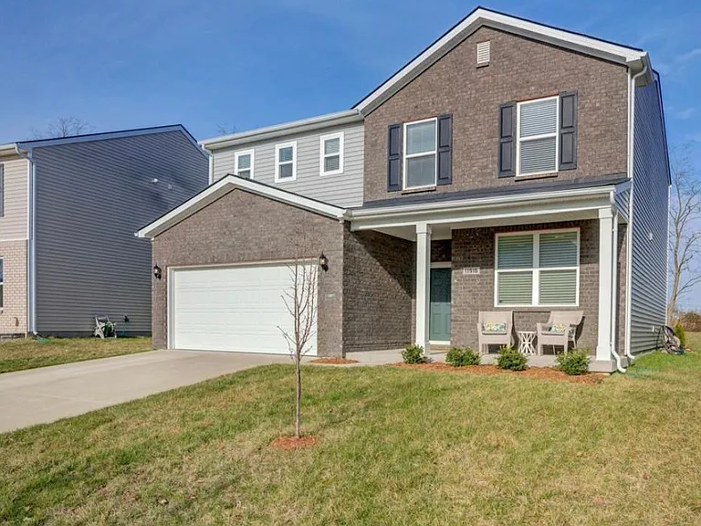 11916 Trottingham Cir — Photo 3