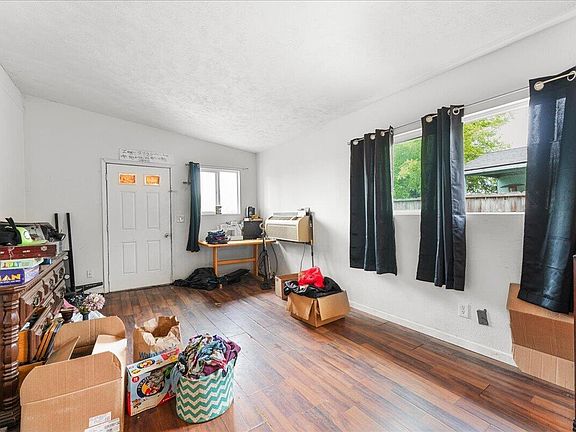 5th image of 8254 Kimberly Ct