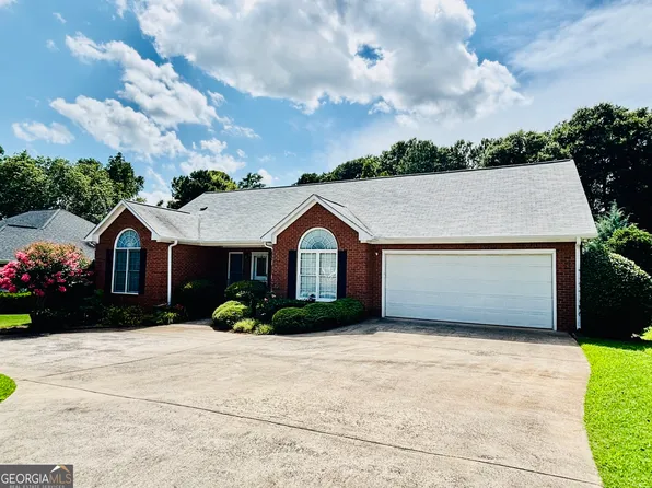 740 Saint Ives Ln, Athens, GA 30606
