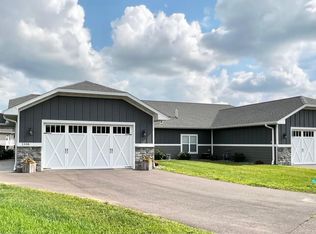 1308 Cypress Ct, Altoona, WI 54720