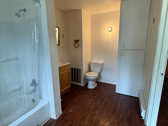 3rd image of 53 Hazel St #1L