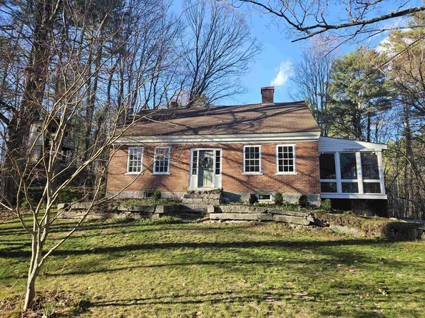 11 North Line Road, Wolfeboro, NH 03894