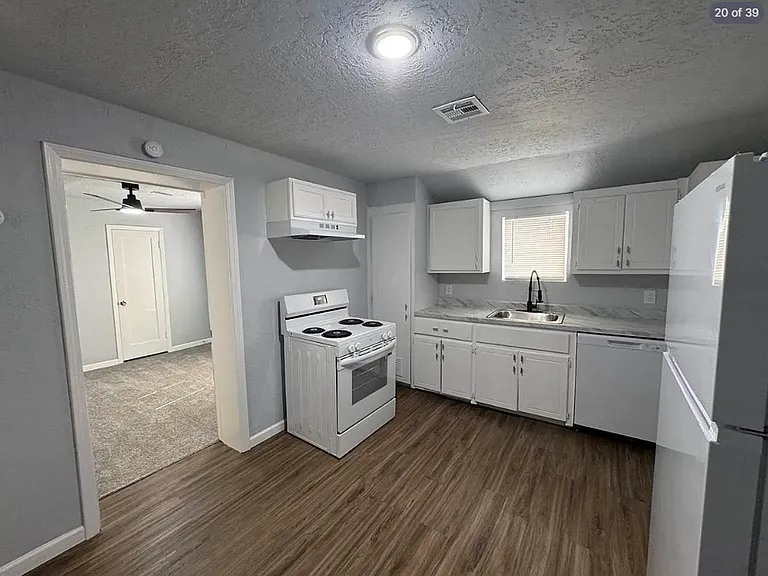 1212 NW Dearborn Ave #2 — Photo 5