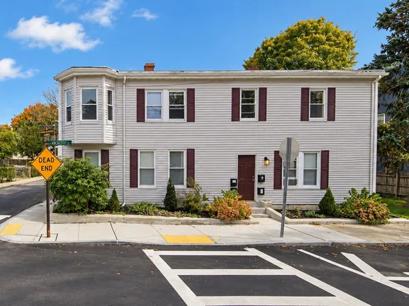 836 Canterbury St, Roslindale, MA 02131