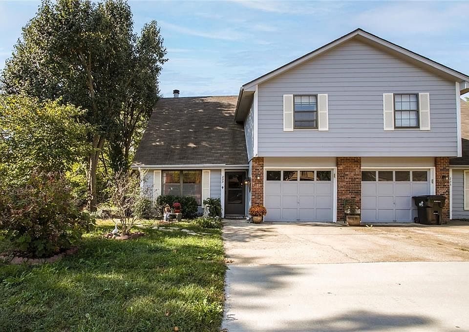 1st image of 233 NW Waterwheel Ct