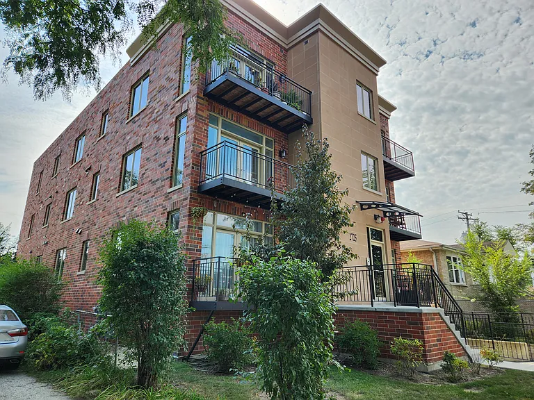 2725 Budd St #2A — Photo 2