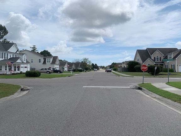 4th image of 335 Vallie Ln