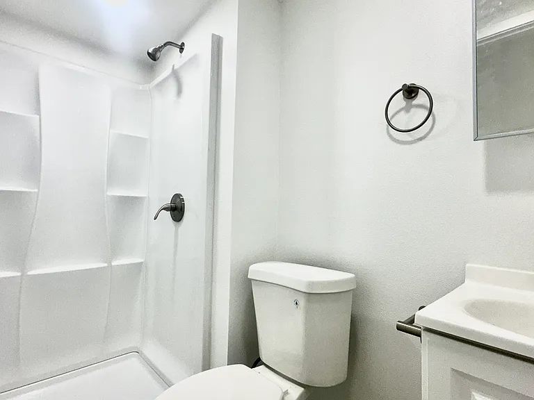 14342 Horst Ave #4 — Photo 6