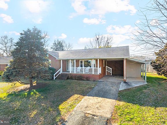 4th image of 513 Gentry Dr