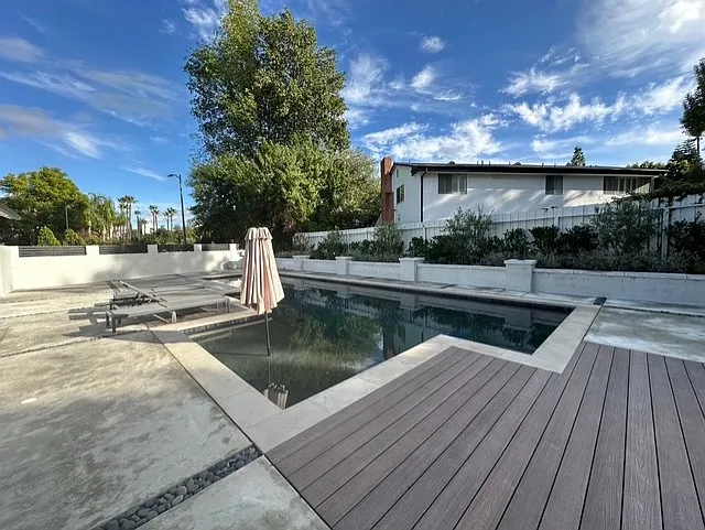 4929 Reseda Blvd — Photo 18