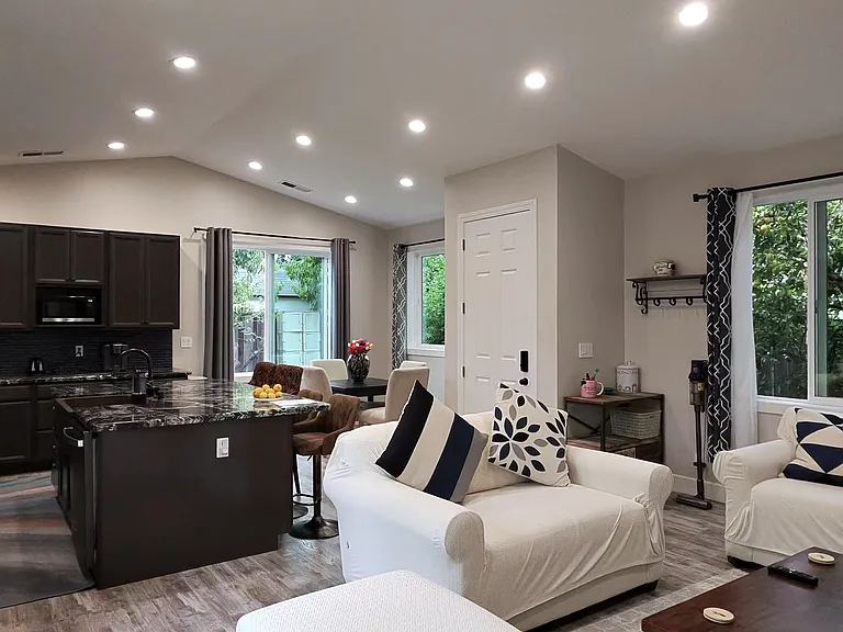 1598 Valota Rd — Photo 27