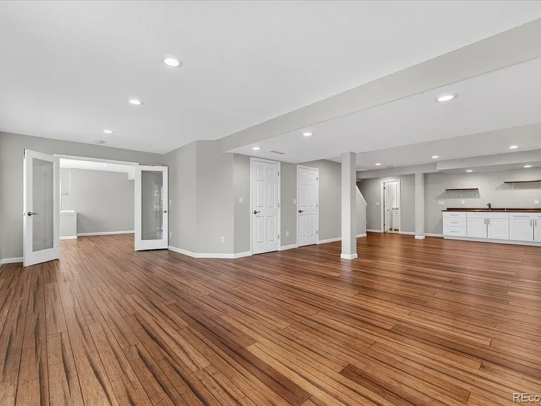 10543 Laurelglen Cir — Photo 42