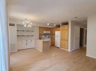 75 Dalhousie St #504, Toronto, ON M5B2R9