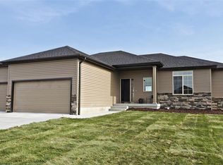 1975 East Calle Colombo, Columbus, NE 68601