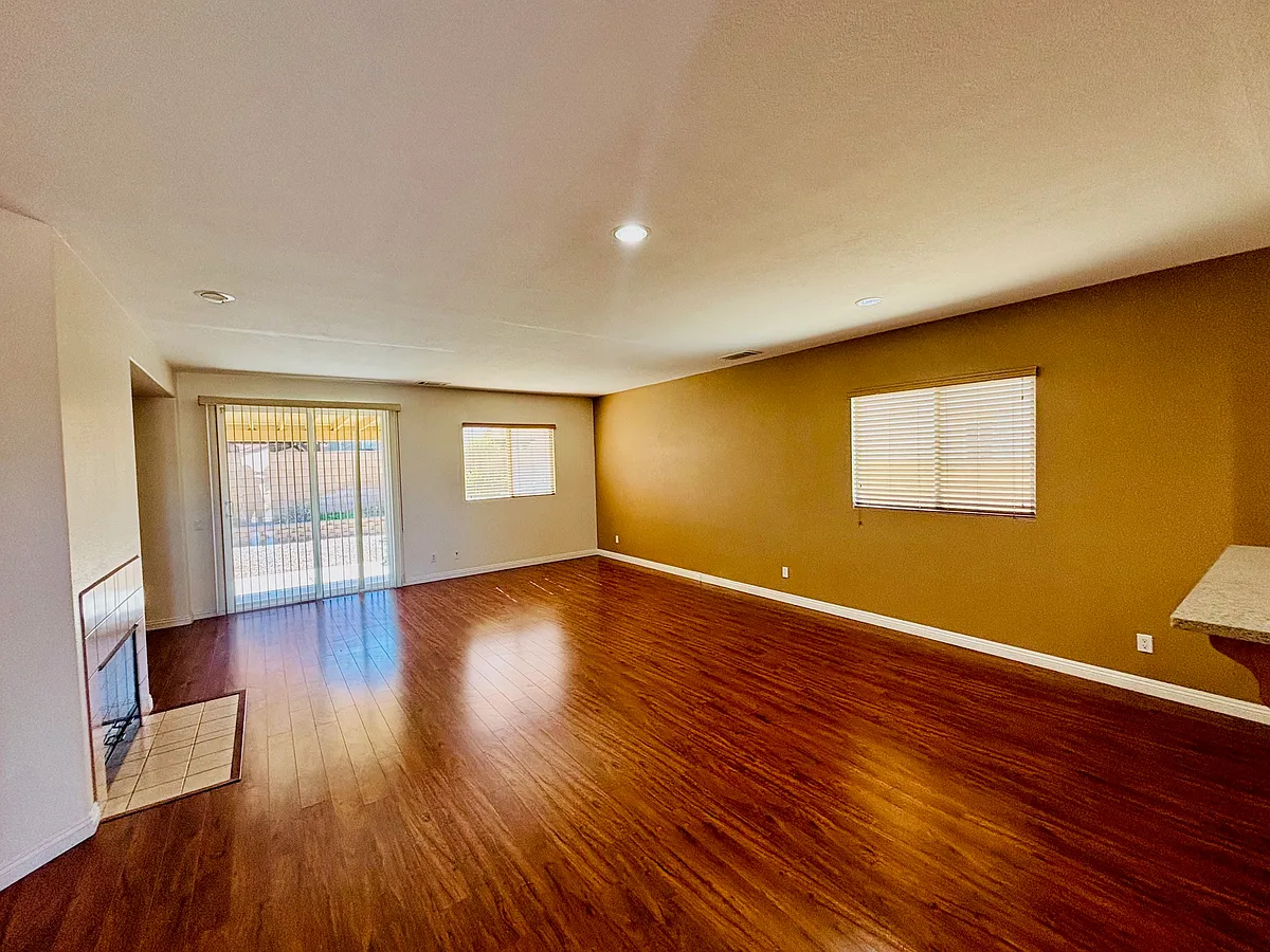 Building Photo - 5806 W Avenue K3