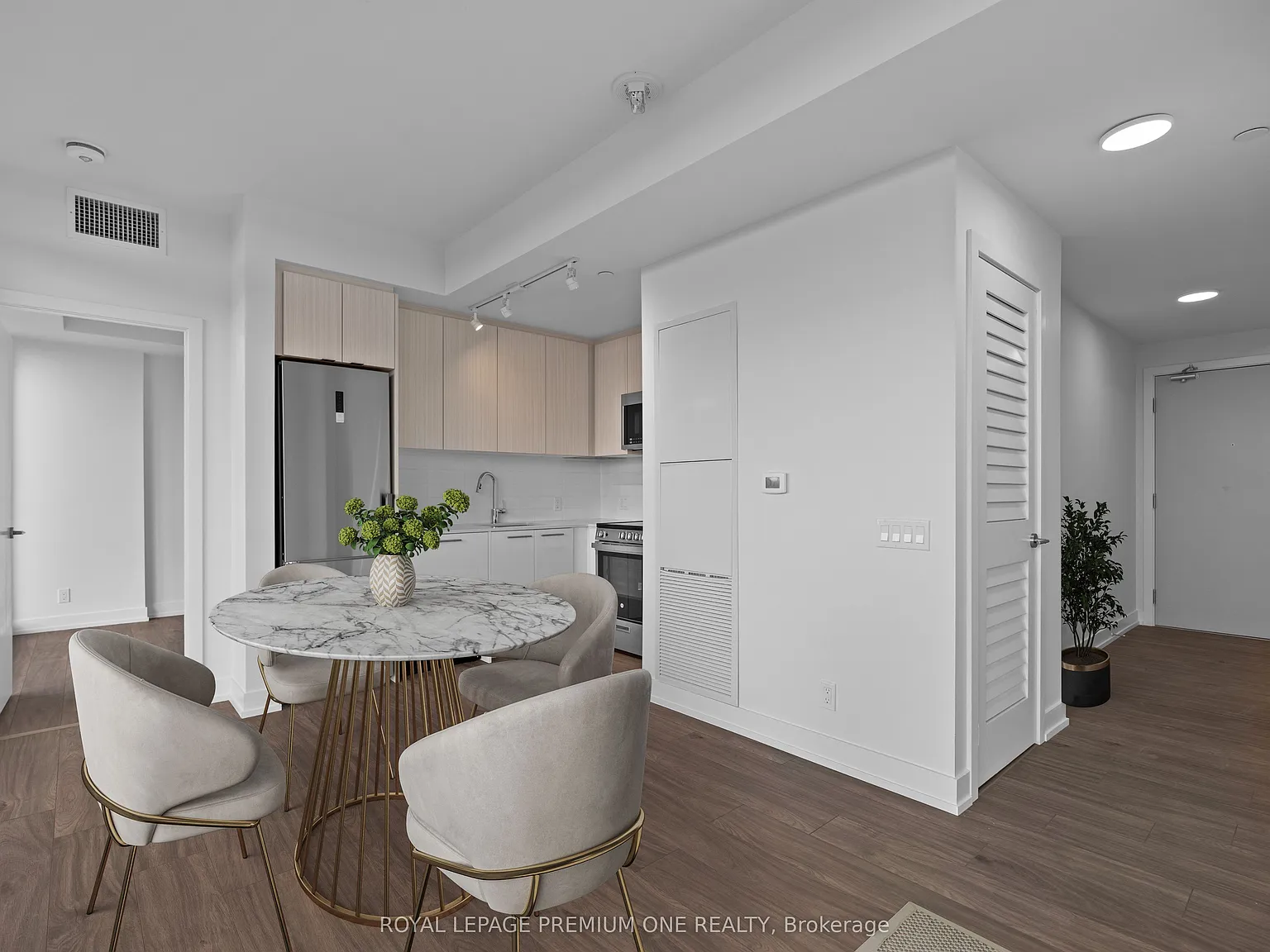1 bed, $2,050 — Photo 4