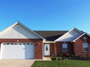 2406 Smokey Mountain Ln, Pacific, MO 63069