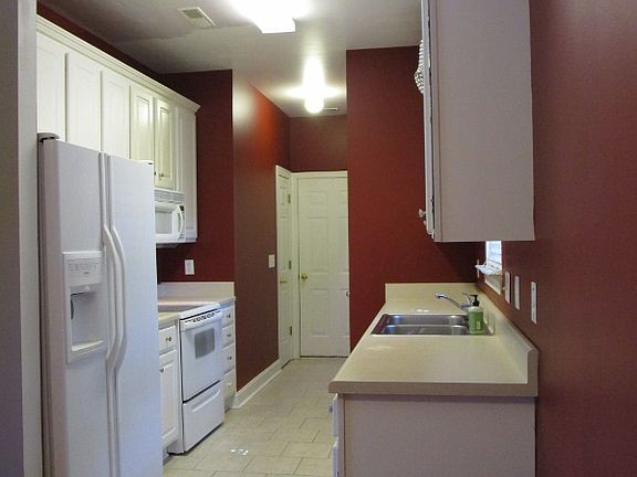 4th image of 5209 Ashcroft Ave