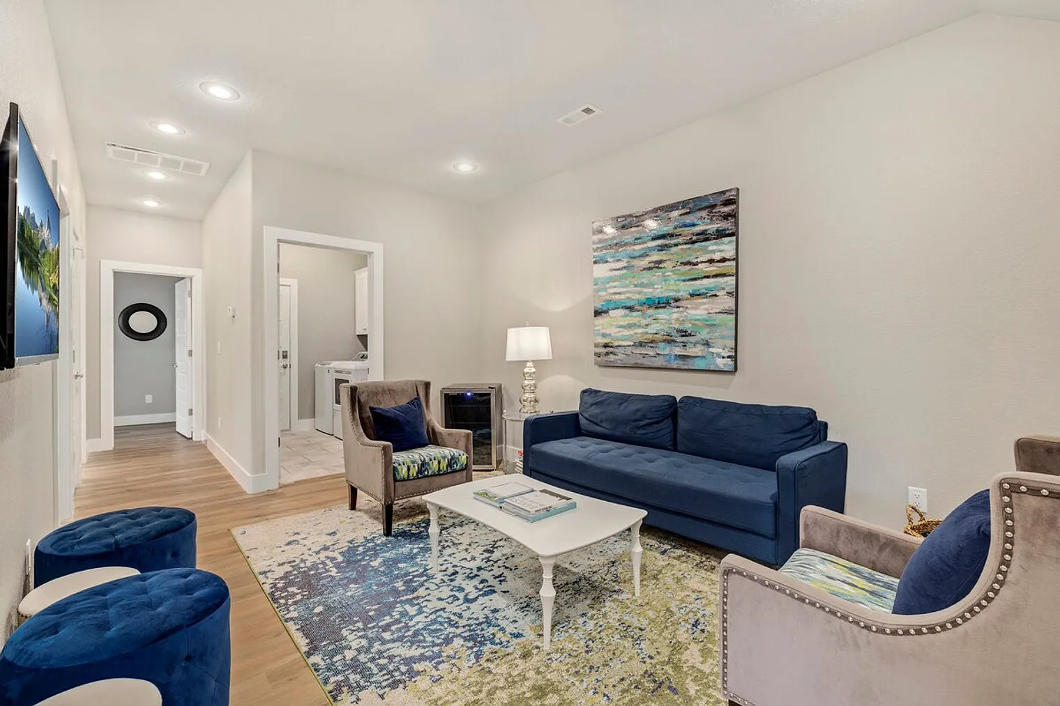 4 bed, 3.0 bath, 2744 sqft, $6,767 — Photo 3