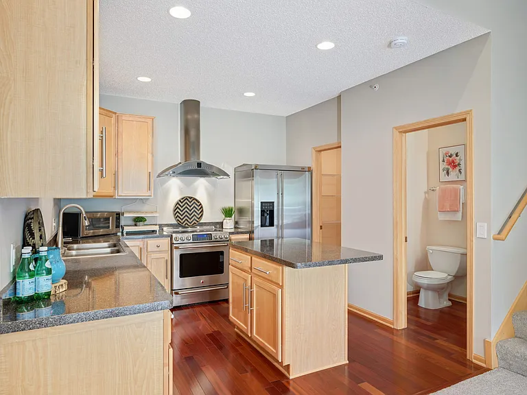 4820 Underwood Ln N #D — Photo 7