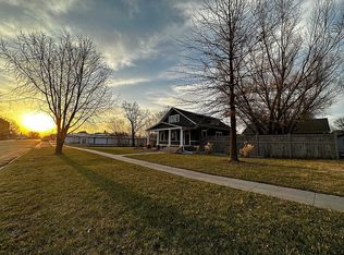 120 W 3rd St, Washington, KS 66968