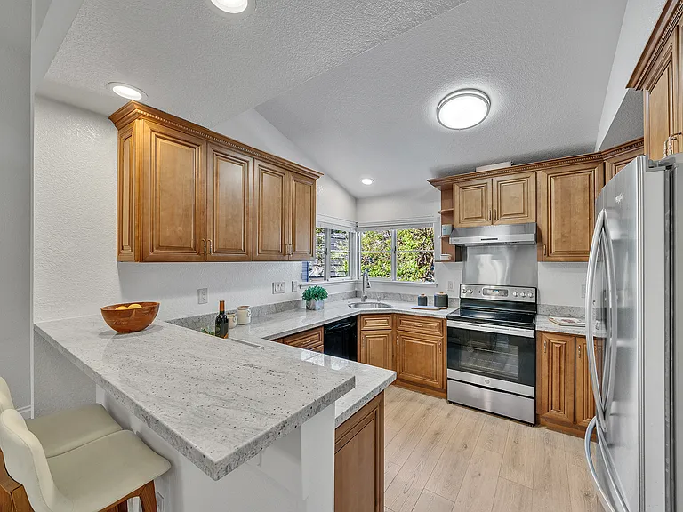 1654 Parkview Green Cir — Photo 8