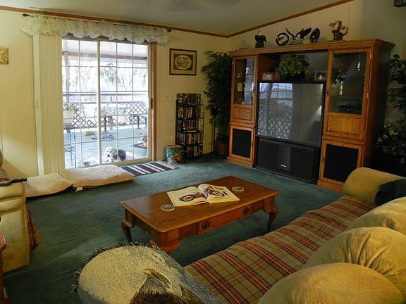 5th image of 110 Valerie Dr