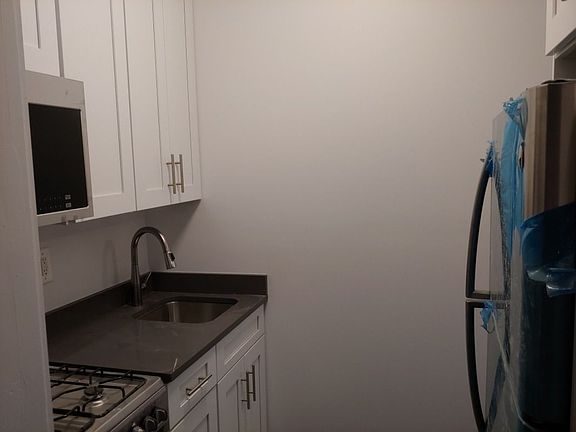 2nd image of 7415 35th Ave APT 3L