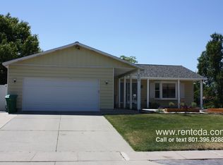 8264 S Valencia Cir, Sandy, UT 84093