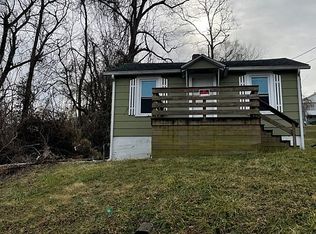 1323 Vesper St, Hannibal, MO 63401