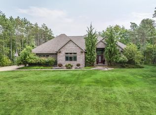 2172 N Rolling Ridge Dr, Midland, MI 48642