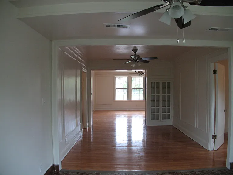 818 W Moss Ave — Photo 10