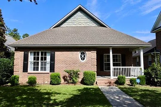 4 bed, 2.5 bath, 2460 sqft, $2,100 — Photo 4