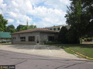 303 4th St NW, Montgomery, MN 56069