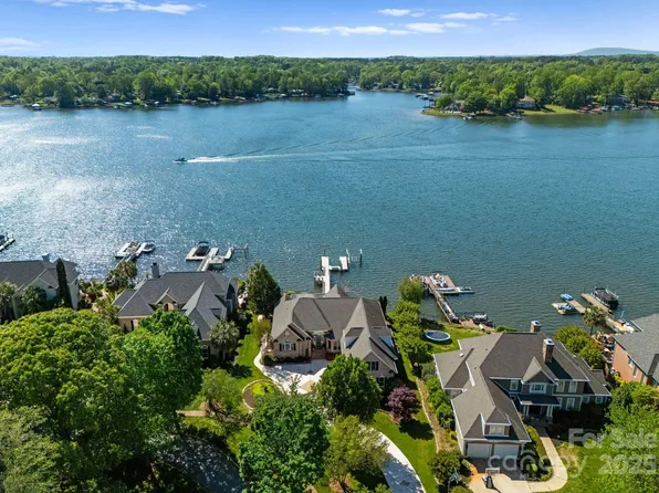 3507 Governors Island Dr, Denver, NC 28037