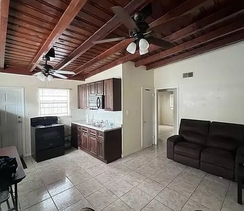 4th image of 3612 E Osborne Ave