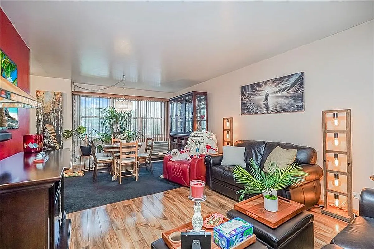 2475 W 16th St APT 3B photo 1