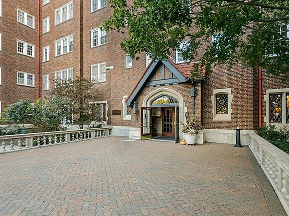 4th image of 115 S Rutan Ave #8H