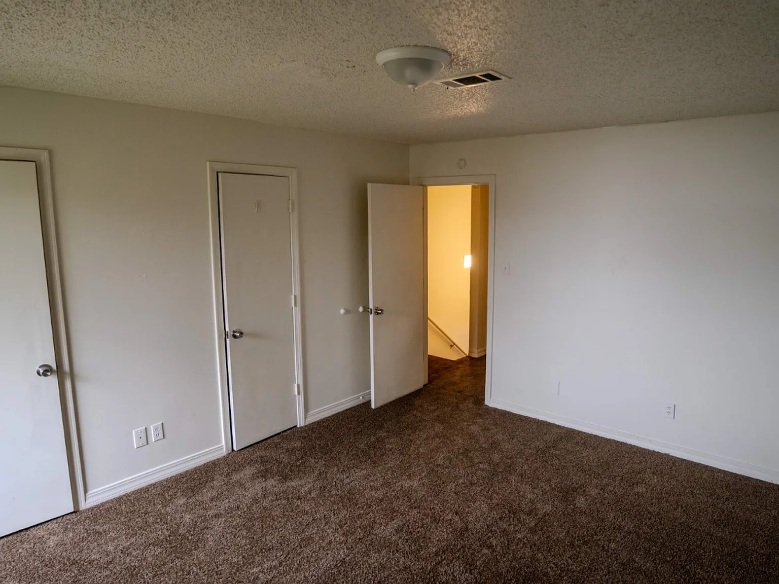 4882 South McRaven Road- NEW2 - C — Photo 2